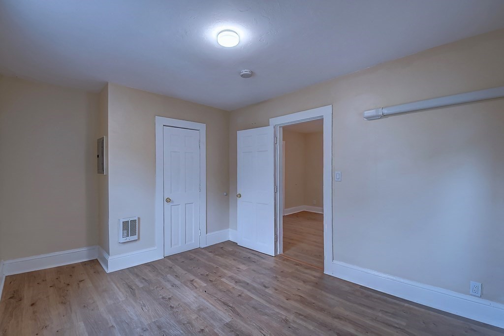 33 Crystal Street Southbridge, MA 01550 - Photo 25 of 41