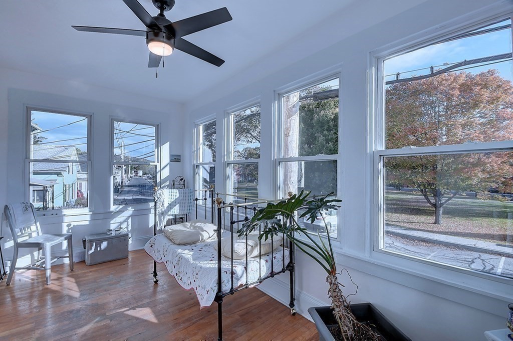 33 Crystal Street Southbridge, MA 01550 - Photo 4 of 41