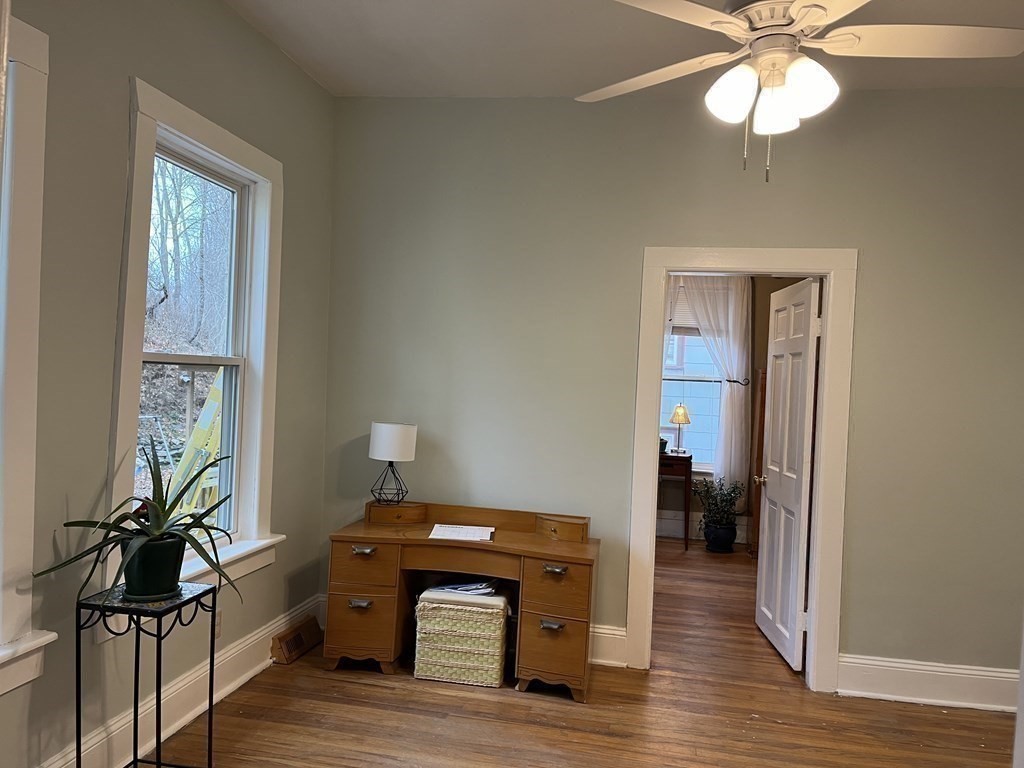 33 Crystal Street Southbridge, MA 01550 - Photo 6 of 41