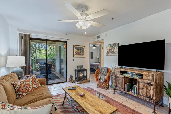 $212,000 | 5751 North Kolb Road, Unit 40104, Tucson, AZ 85750