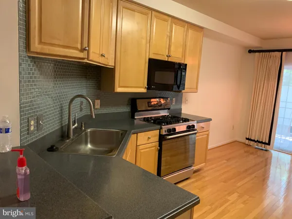 $3,000 | 1591 Leeds Castle Drive, Unit 101, Vienna, VA 22182