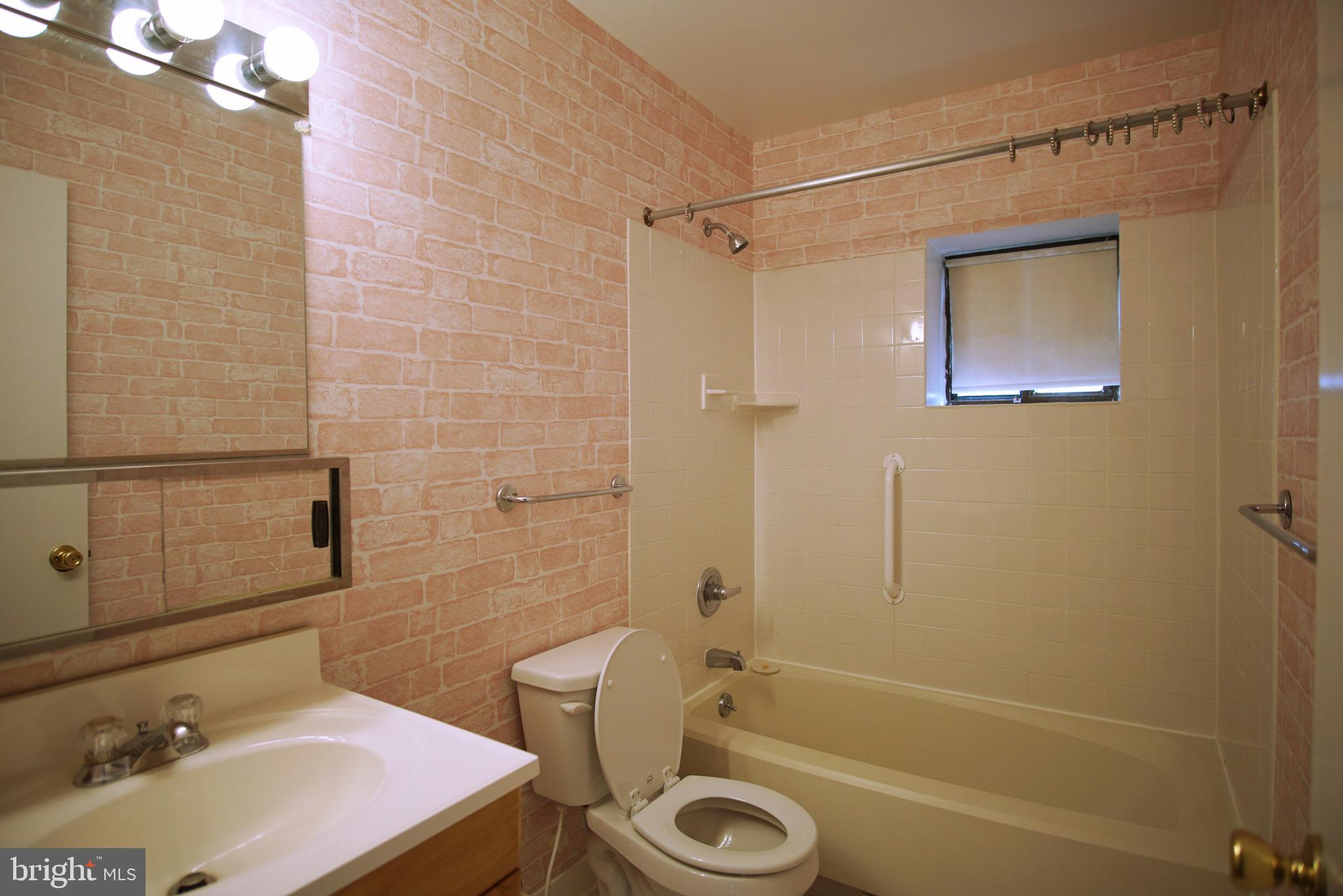 3926 Rolling Rd., Unit D1 Pikesville, MD 21208 - Photo 7 of 27