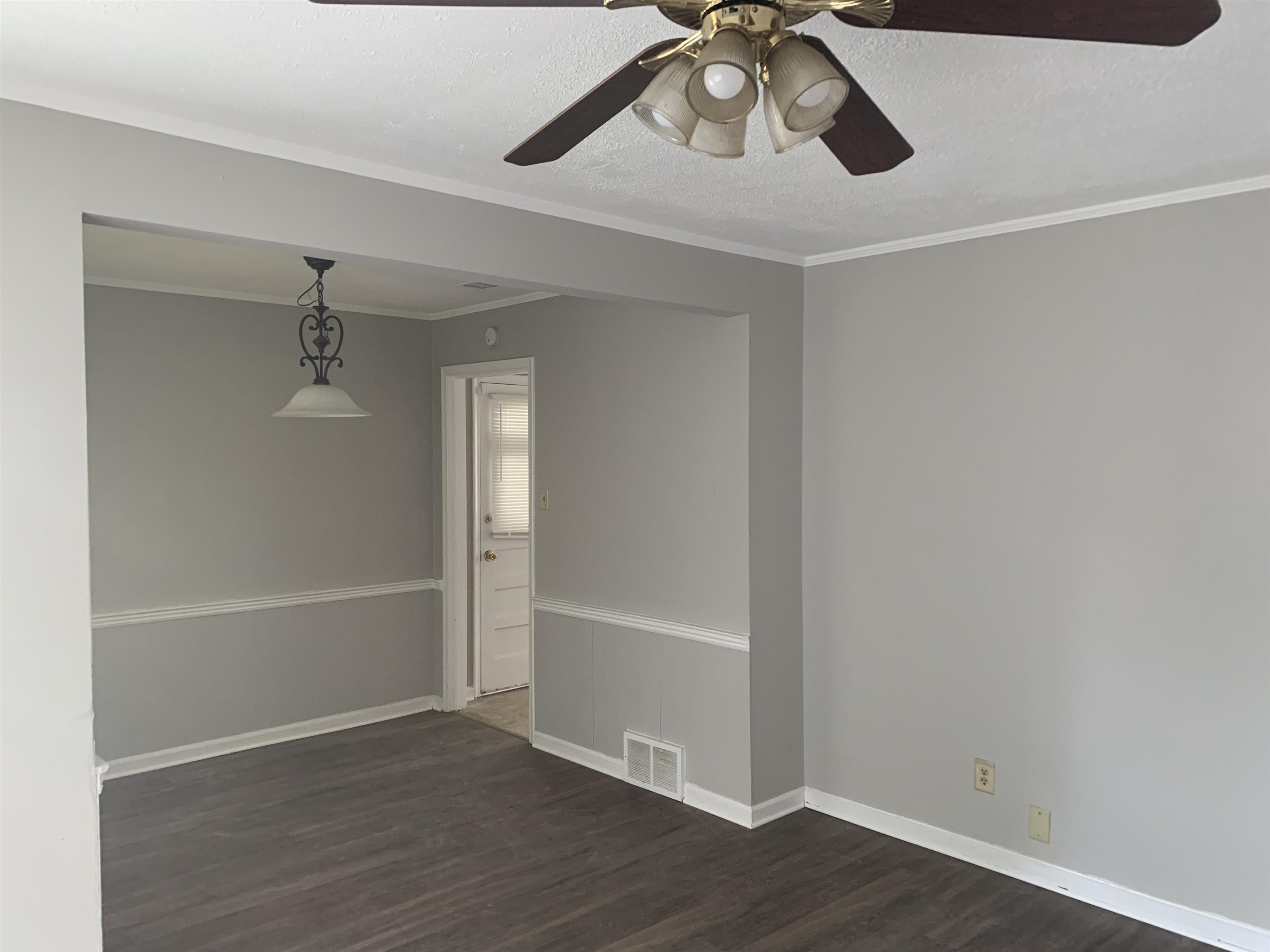 1030 Avon Road Memphis, TN 38122 - Photo 6 of 8 a view of an empty room