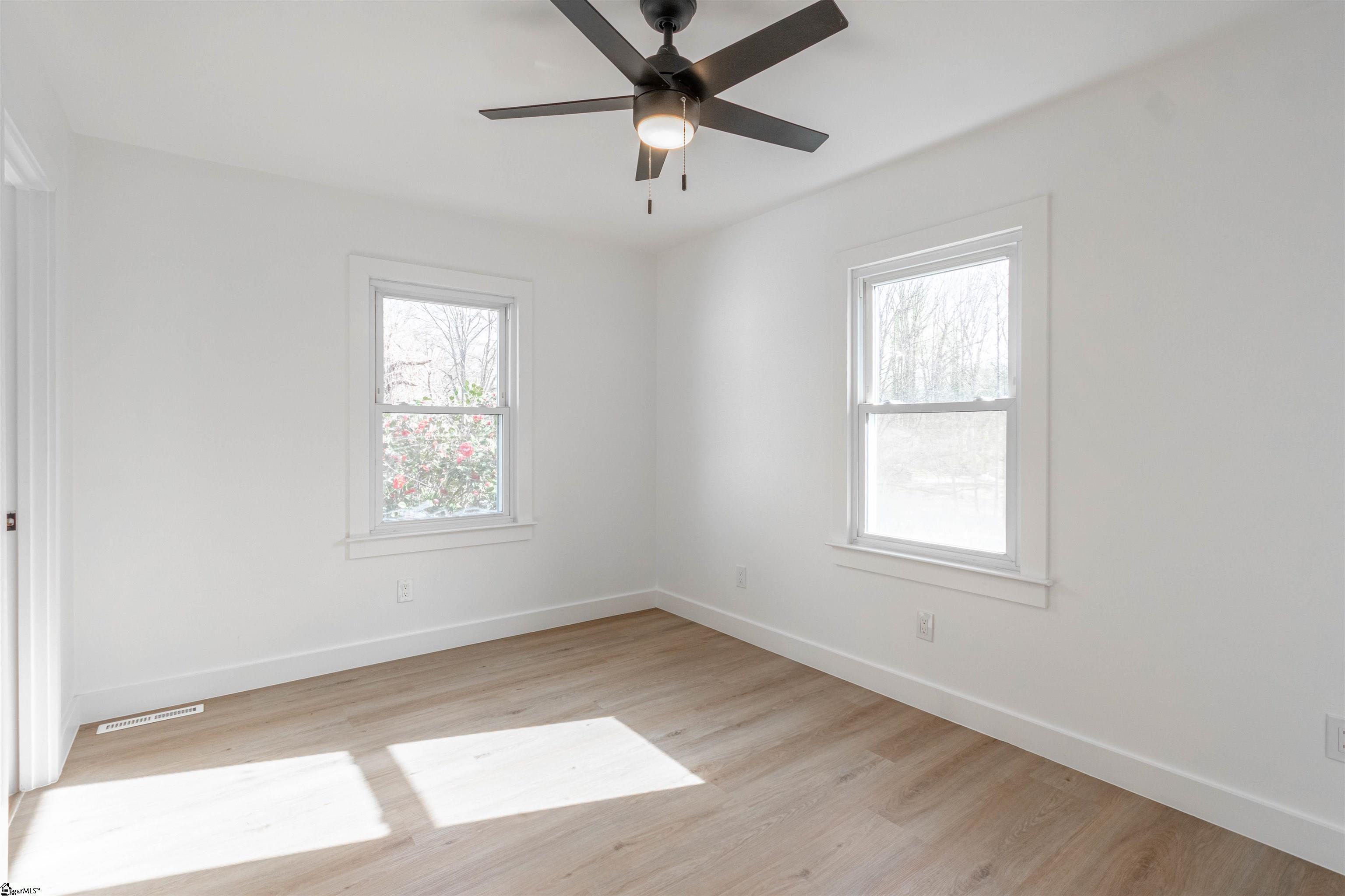 111 Tuskegee Avenue Greenville, SC 29607 - Photo 12 of 24