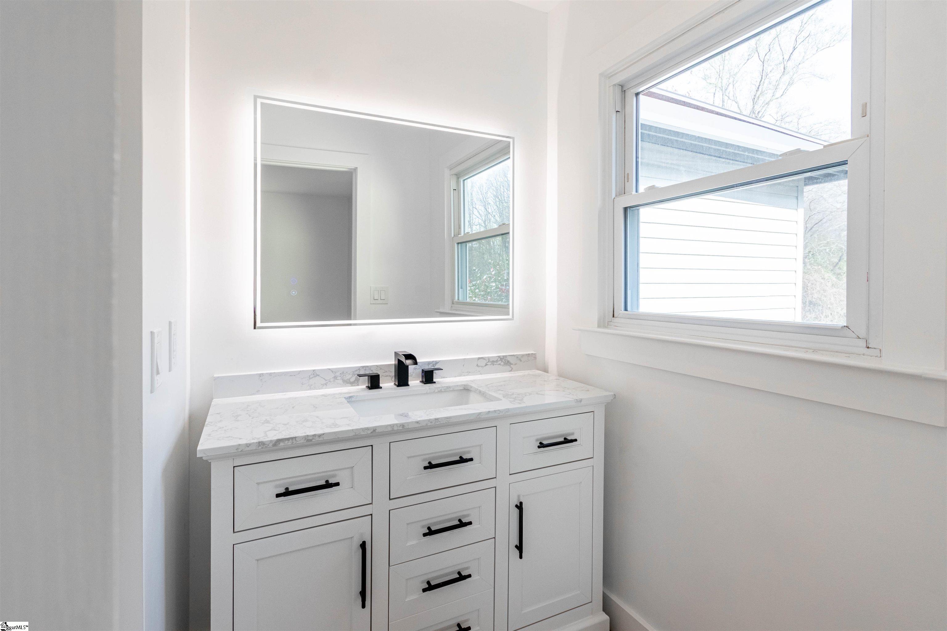 111 Tuskegee Avenue Greenville, SC 29607 - Photo 16 of 24