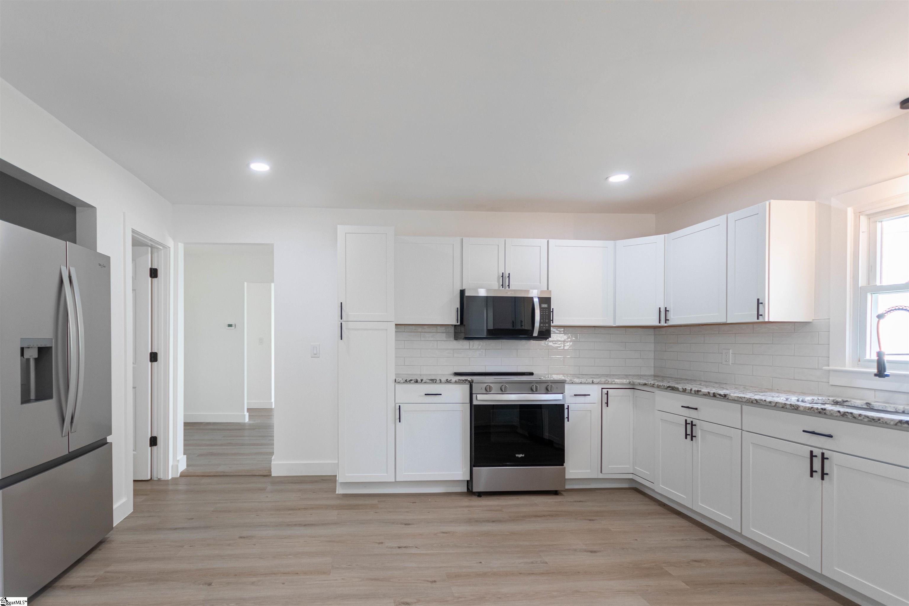 111 Tuskegee Avenue Greenville, SC 29607 - Photo 6 of 24