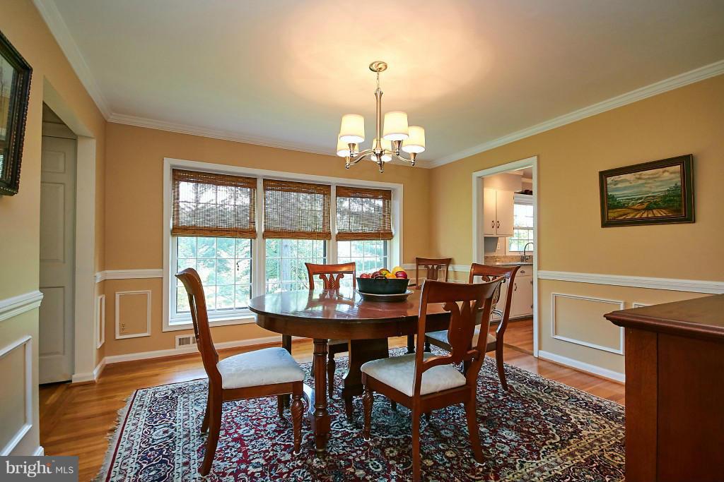 1201 Swinks Mill Road McLean, VA 22102 - Photo 11 of 29 Dining Room