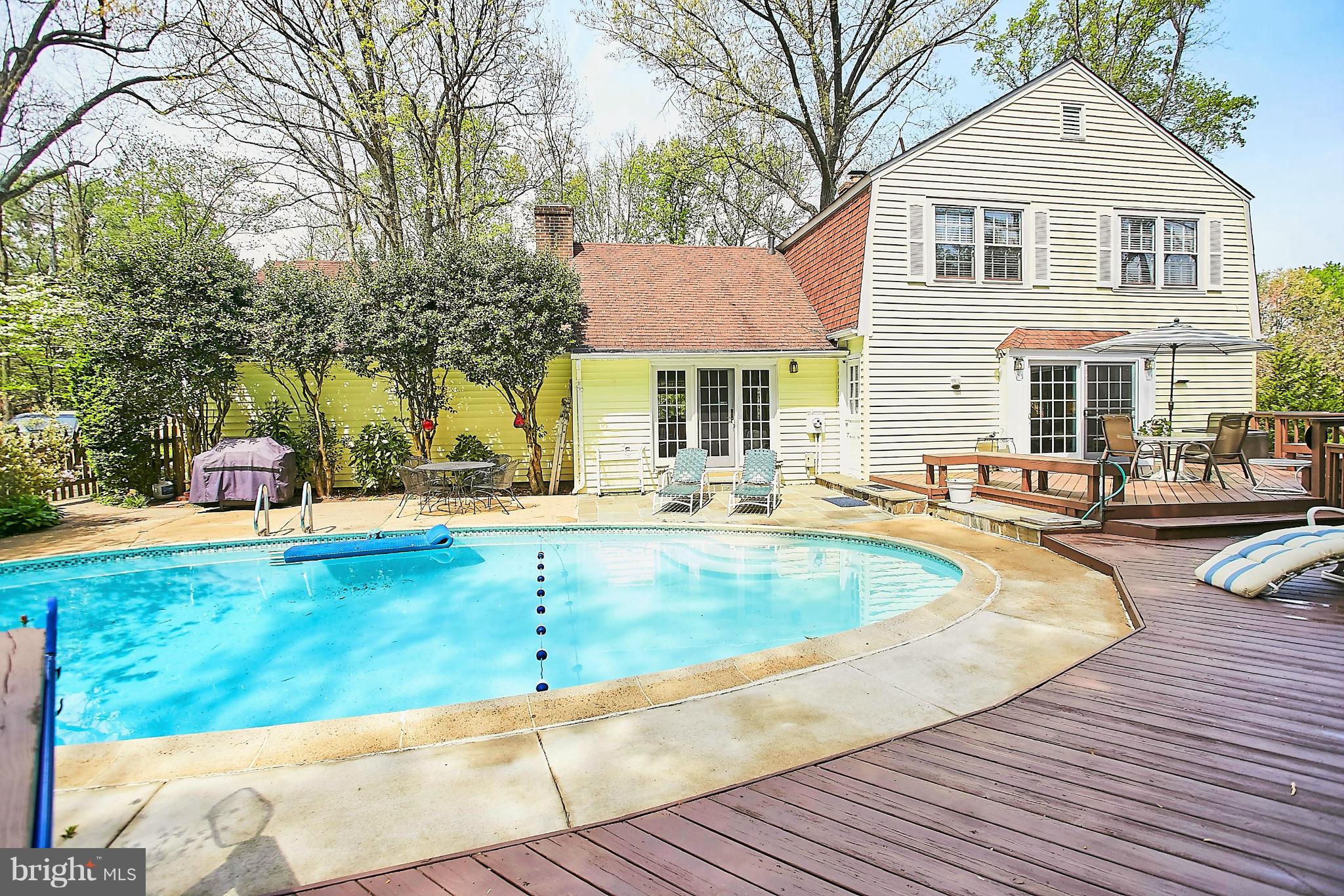 1201 Swinks Mill Road McLean, VA 22102 - Photo 23 of 29 Exterior (Rear)