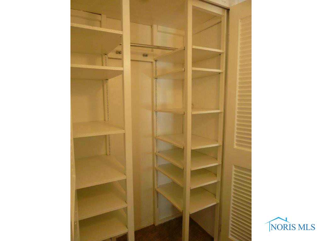28520 White Road Perrysburg, OH 43551 - Photo 13 of 19 Gallery Image 13
