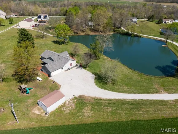 $379,000 | 5919 Rachel Drive, Waterloo, IL 62298