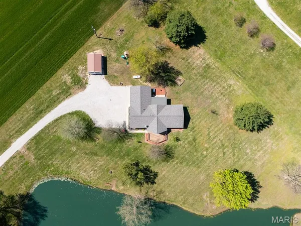 $379,000 | 5919 Rachel Drive, Waterloo, IL 62298