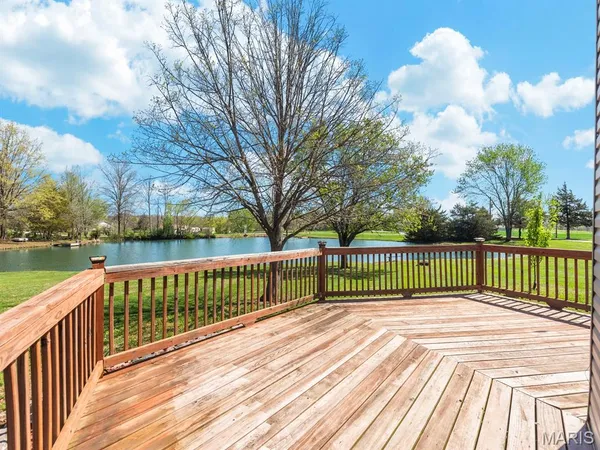 $379,000 | 5919 Rachel Drive, Waterloo, IL 62298