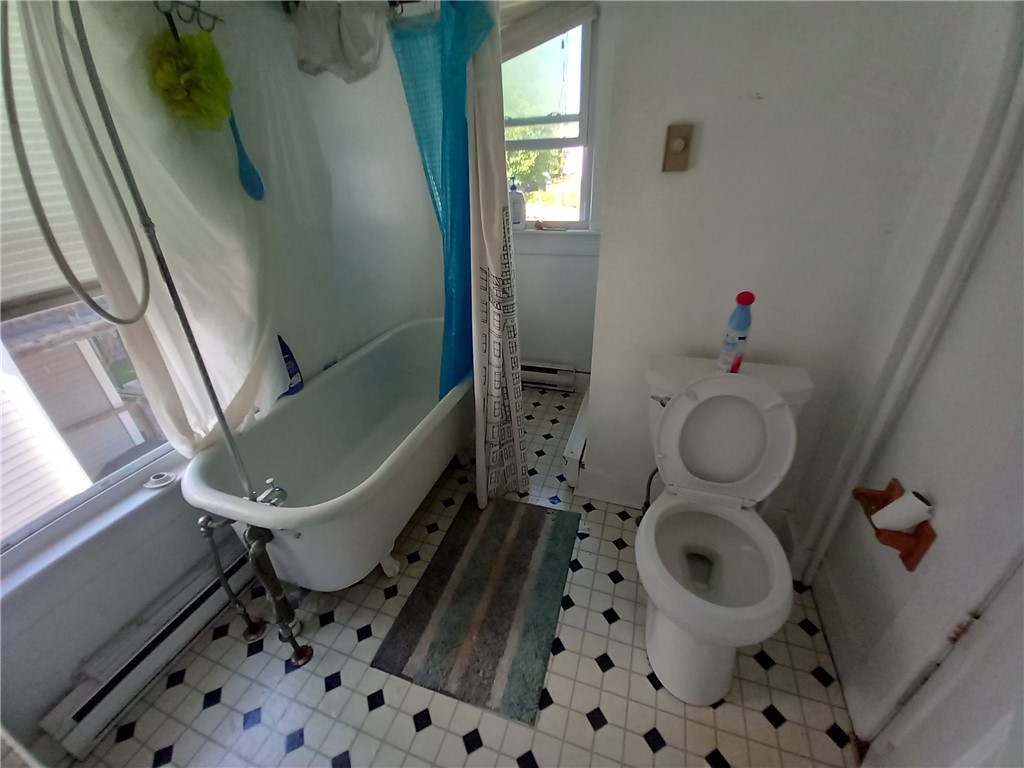 22 Spring Street Westerly, RI 02891 - Photo 15 of 19 Full bath