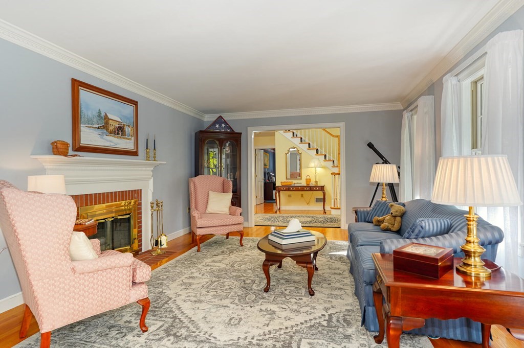 411 Robinson Road Boxborough, MA 01719 - Photo 11 of 41 Gallery Image 11