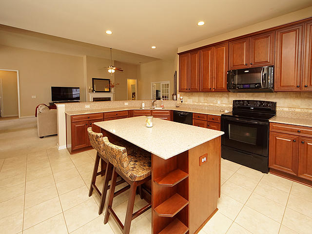 411 Decatur Drive Summerville, SC 29486 - Photo 14 of 36 17