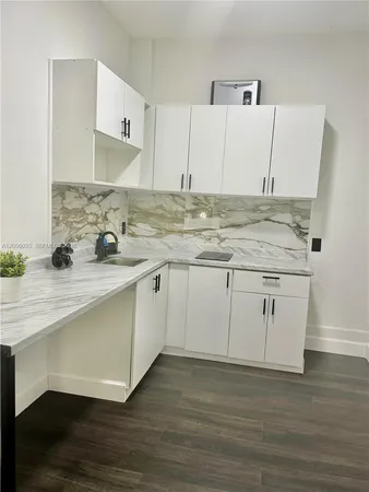 $1,600 | 129-xx Sw 229th Terrace, Unit A, Miami, FL 33170