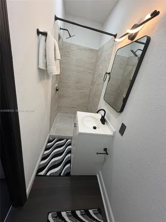 $1,600 | 129-xx Sw 229th Terrace, Unit A, Miami, FL 33170