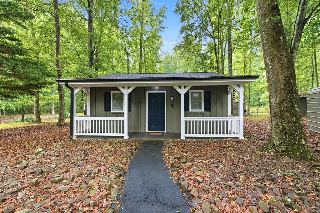 542 Knox Chapel Road Social Circle, GA 30025 - Photo 25 of 52 front view of a house