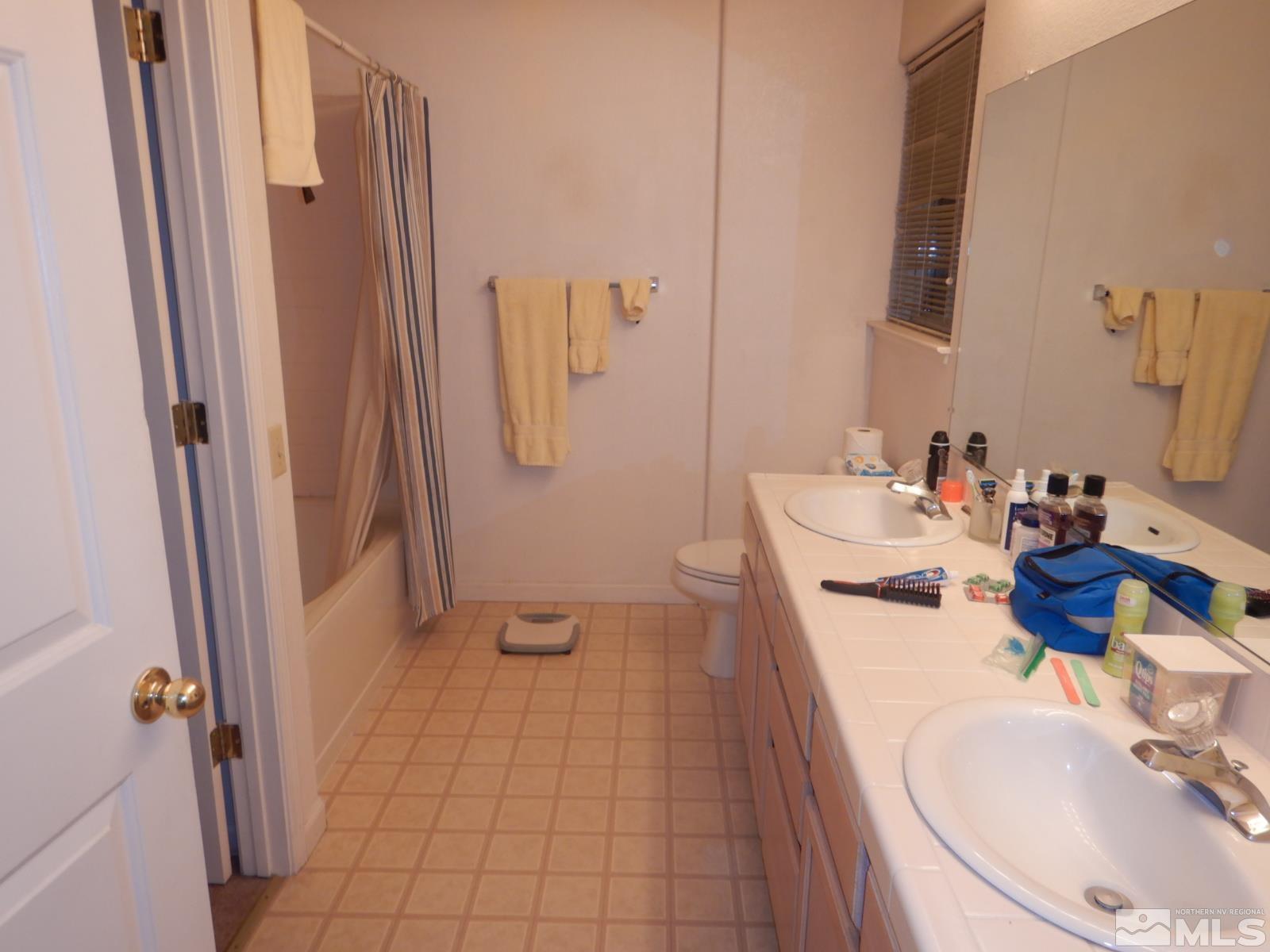 491 Len Circle Reno, NV 89511 - Photo 8 of 10 Photo 8
