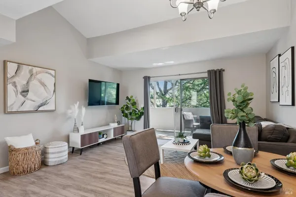$399,000 | 1453 Neotomas Avenue, Unit 304, Santa Rosa, CA 95405