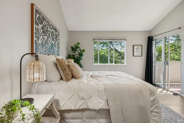 $399,000 | 1453 Neotomas Avenue, Unit 304, Santa Rosa, CA 95405