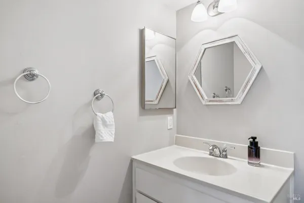 $399,000 | 1453 Neotomas Avenue, Unit 304, Santa Rosa, CA 95405