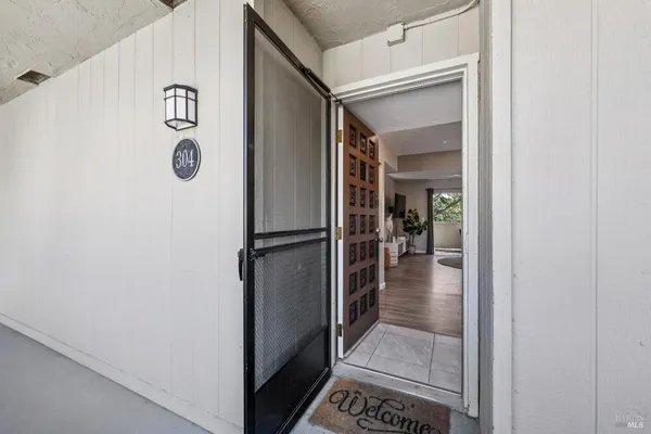 $389,000 | 1453 Neotomas Avenue, Unit 304, Santa Rosa, CA 95405