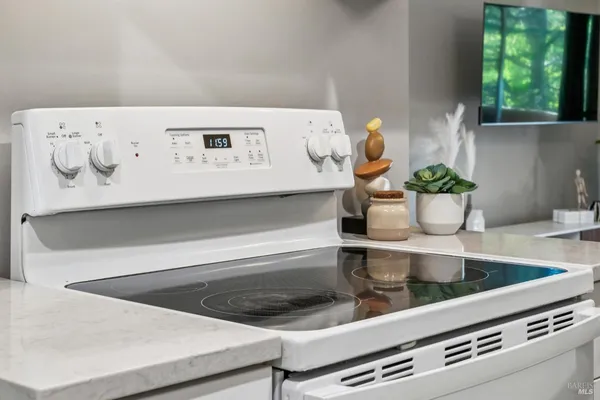 $399,000 | 1453 Neotomas Avenue, Unit 304, Santa Rosa, CA 95405