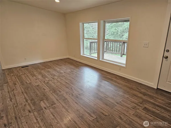 $449,800 | 190 Tamaracks Drive, Onalaska, WA 98570