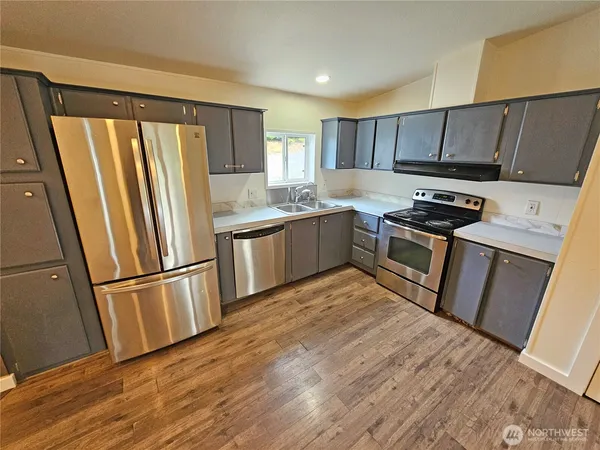 $449,800 | 190 Tamaracks Drive, Onalaska, WA 98570