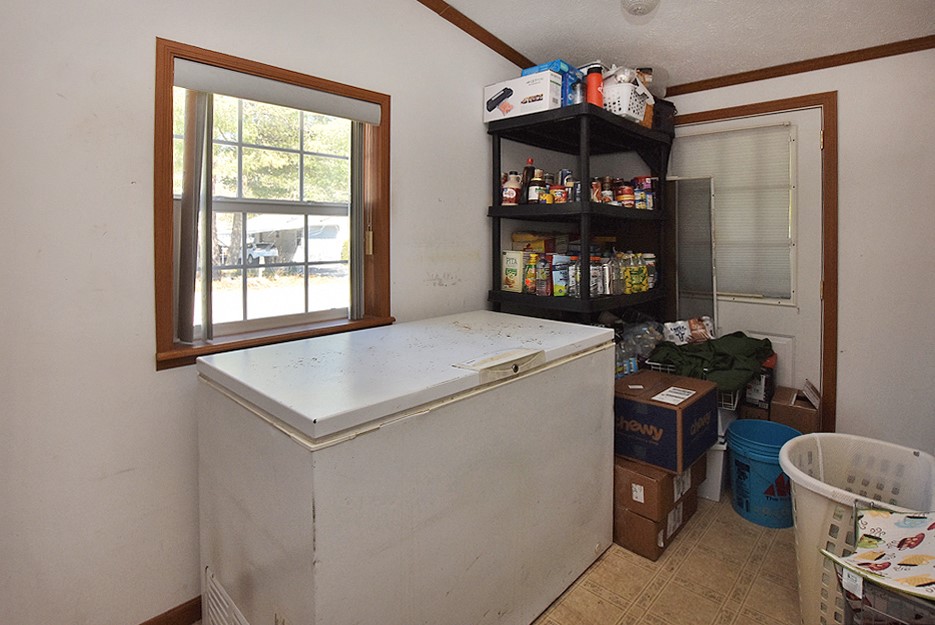 19 King Philip Road Coventry, RI 02816 - Photo 8 of 12 Gallery Image 8