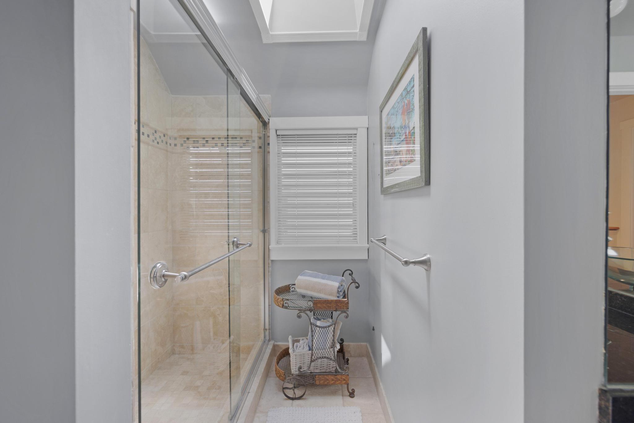 606 Truman Avenue, Unit 10 Key West, FL 33040 - Photo 14 of 20 a bathroom with a sink and a toilet