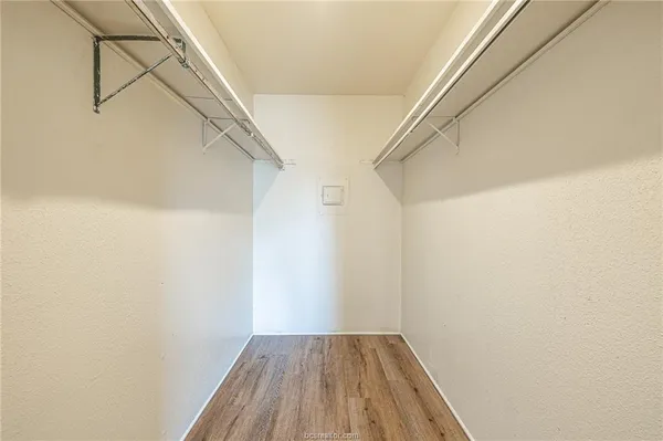 $850 | 904 University Oaks Boulevard, Unit 9, College Station, TX 77840