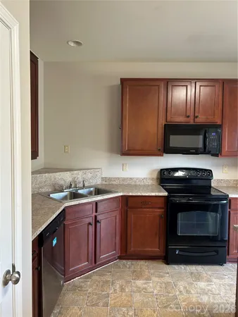 $2,100 | 11751 Stockdale Court, Pineville, NC 28134