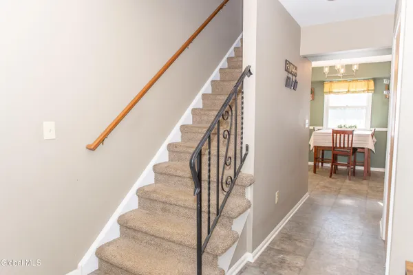 $425,000 | 307 Debbie Drive, Rotterdam, NY 12306