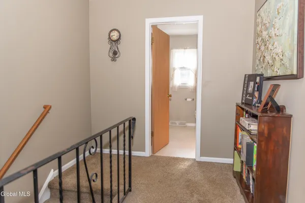 $425,000 | 307 Debbie Drive, Rotterdam, NY 12306