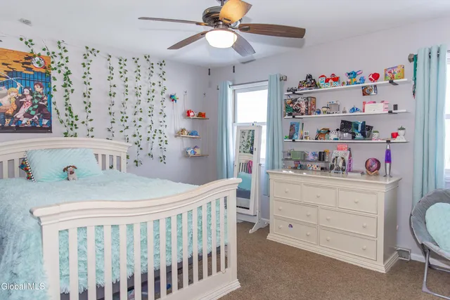 $419,900 | 307 Debbie Drive, Rotterdam, NY 12306