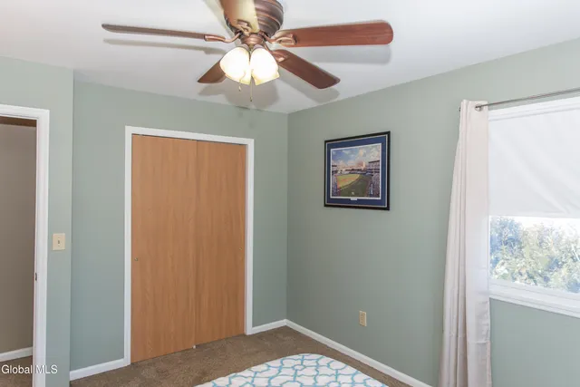 $419,900 | 307 Debbie Drive, Rotterdam, NY 12306