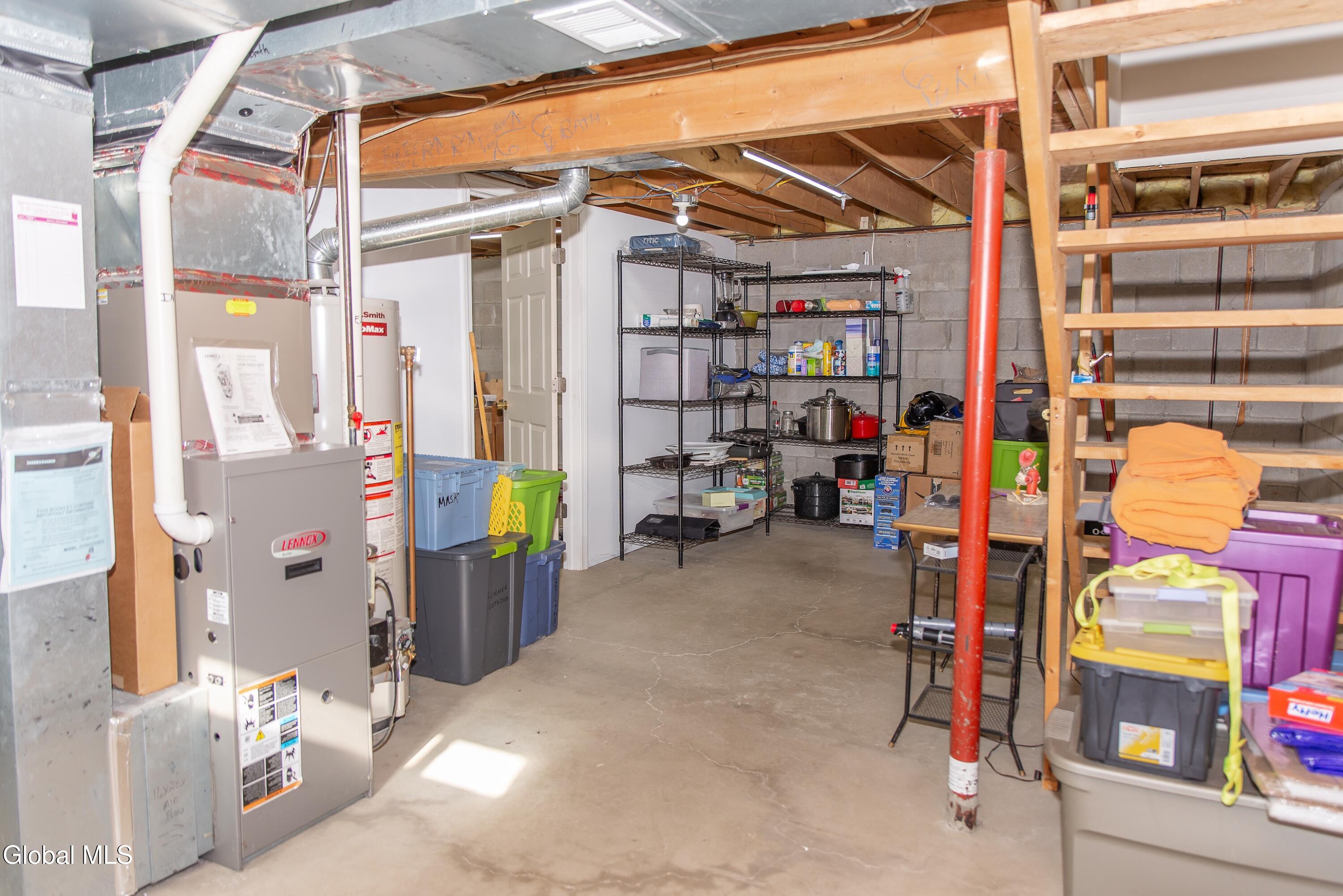 307 Debbie Drive Rotterdam, NY 12306 - Photo 29 of 36 _DSC8206