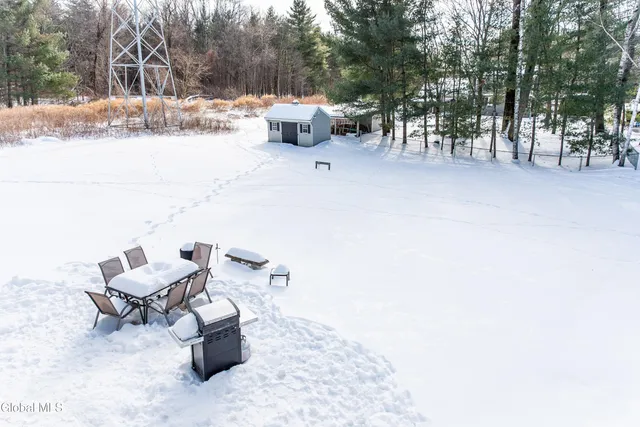 $419,900 | 307 Debbie Drive, Rotterdam, NY 12306