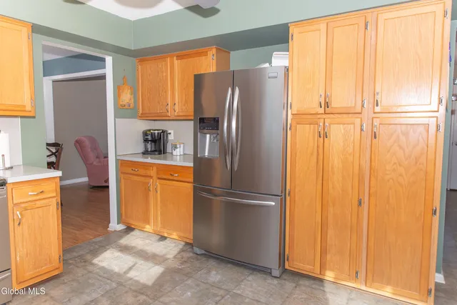 $419,900 | 307 Debbie Drive, Rotterdam, NY 12306