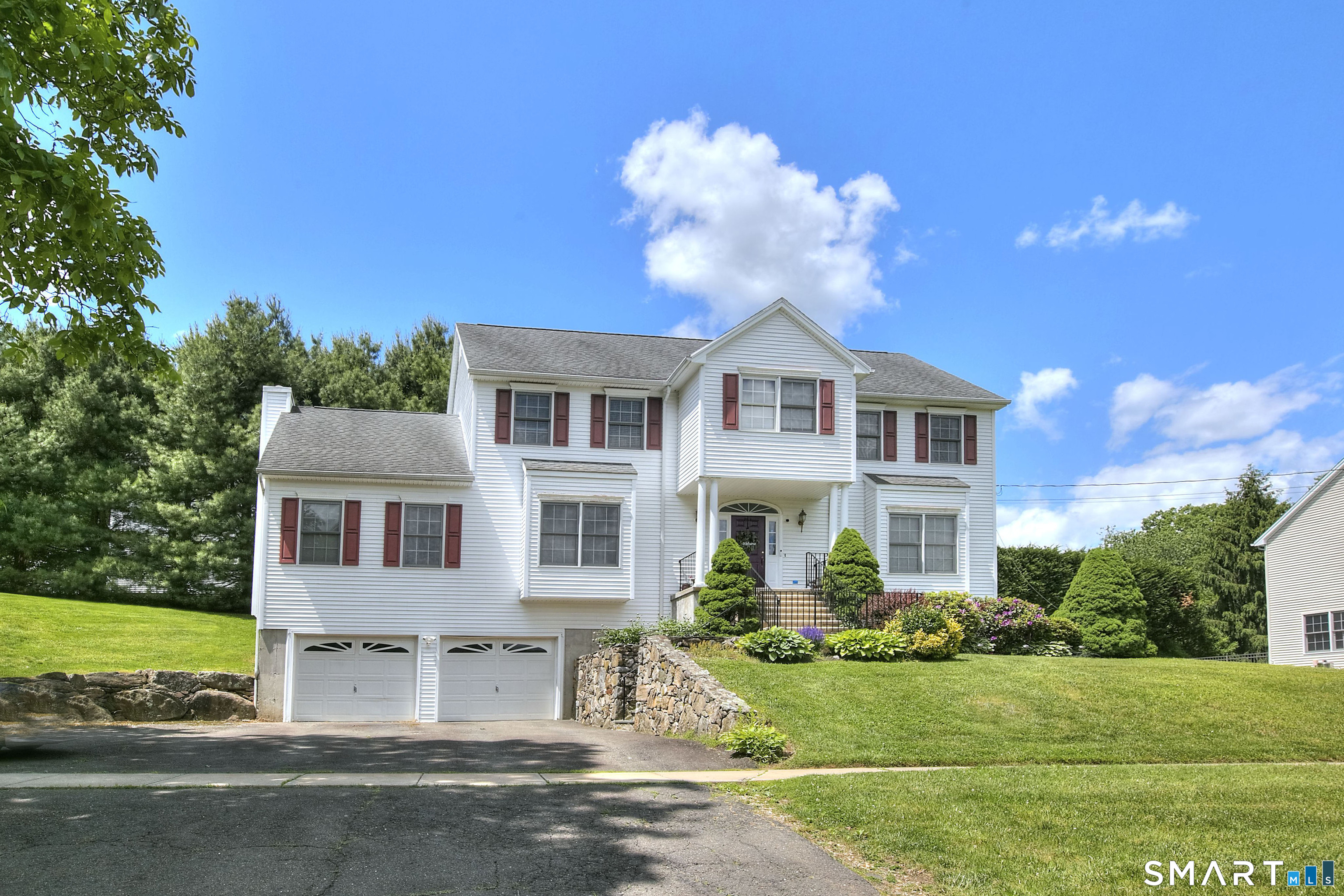 765 Cutspring Road Stratford, CT 06614 - Photo 1 of 33