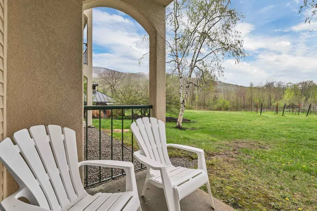 $315,000 | 48 Cooper Memorial Drive, Unit 112, Lincoln, NH 03251