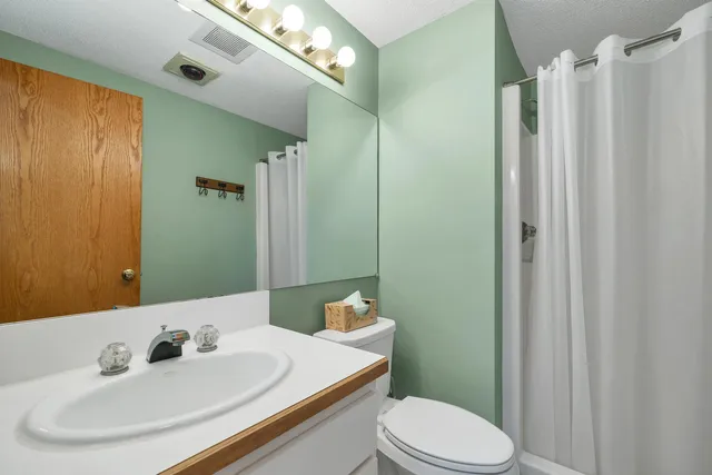 $315,000 | 48 Cooper Memorial Drive, Unit 112, Lincoln, NH 03251