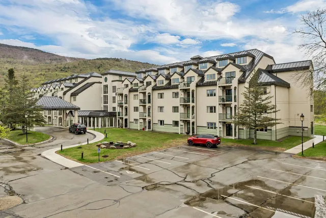 $315,000 | 48 Cooper Memorial Drive, Unit 112, Lincoln, NH 03251