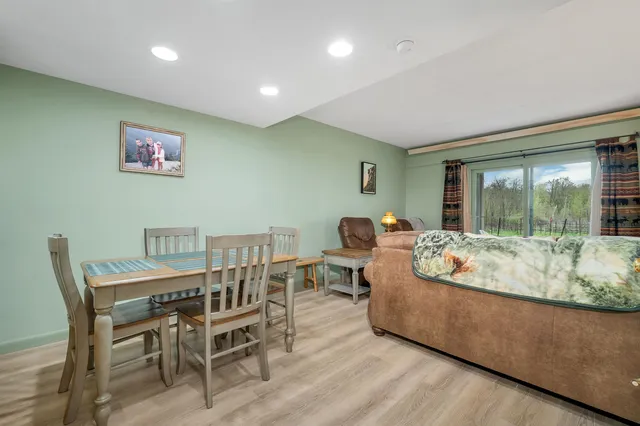 $315,000 | 48 Cooper Memorial Drive, Unit 112, Lincoln, NH 03251