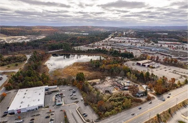 $2,900,000 | 296 Loudon Road, Concord, NH 03301