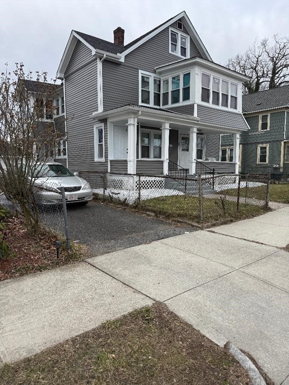 44-46 Edgewood Street Springfield, MA 01109 - Photo 1 of 33 Gallery Image 1