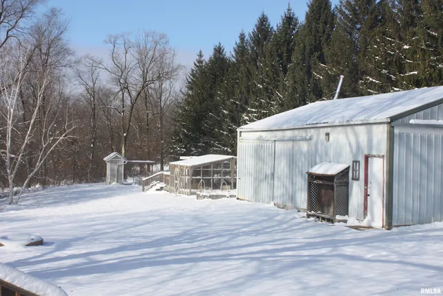 $249,900 | 9012 98th Street West, Taylor Ridge, IL 61284