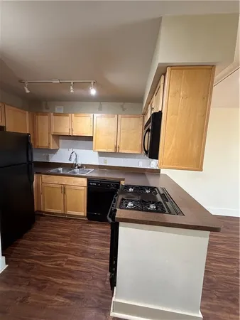 $1,045 | 600 East 8th Street, Unit 8S, Kansas City, MO 64106
